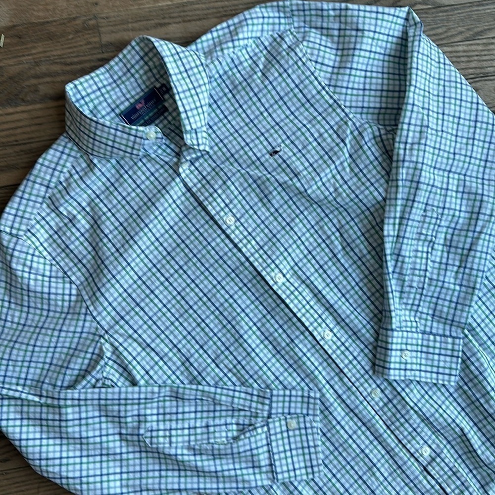 Vineyard Vines Shirt Mens Medium Whale Casual Button Down Blue Plaid Long Sleeve